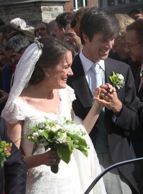 Matilde de Bélgica asistió a la boda de su hermana la Condesa Helene d'Udekem d'Acoz con el Barón Nicolas Janssen