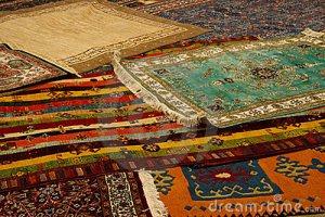 Mercadillo de alfombras persas (o cómo hacer un pacto de gobierno en Canarias)