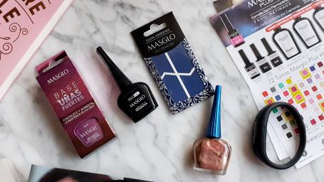 Color, diversidad, ¡y mucho brillo! · Haul de Maquillaje y Uñas #BeautyChristmas19 Color, diversidad, ¡y mucho brillo! · Haul de Maquillaje y Uñas #BeautyChristmas19