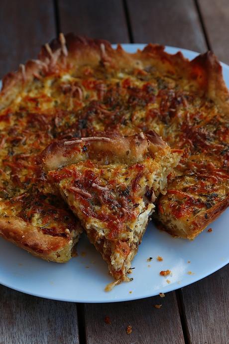 QUICHÉ DE CEBOLLA CARAMELIZADA QUICHÉ DE CEBOLLA CARAMELIZADA