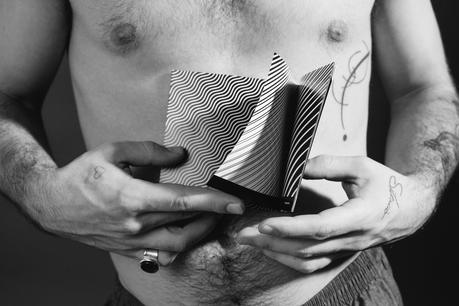 Blanco Palamera cumplen su (pen)última promesa: ve a la luz el formato físico de su debut