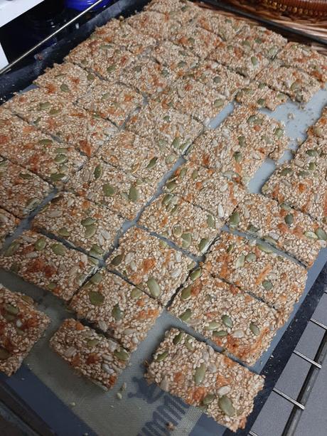 CRACKERS DE SEMILLAS CRACKERS DE SEMILLAS