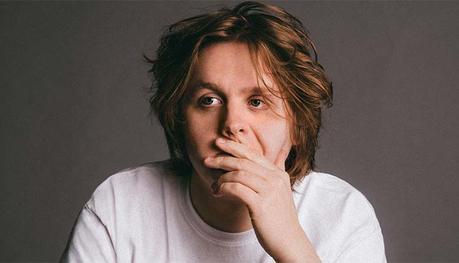 Lewis Capaldi lideró las ventas de álbumes y singles en Reino Unido en 2019 Primer disco de Lewis Capaldi