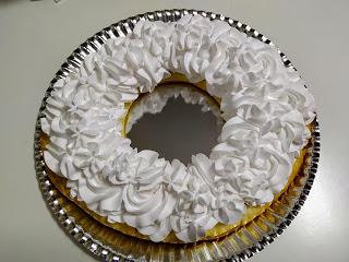 Roscón de hojaldre relleno de nata - Vegano y Sin Gluten