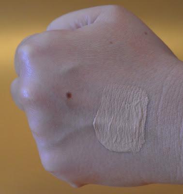 Las nuevas propuestas de DEBORAH MILANO para este invierno: la base de maquillaje y el corrector “Instant Lift” y la nueva gama de colores de los labiales “Il Rosetto”