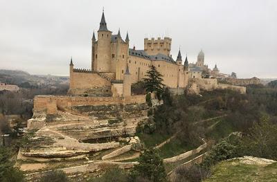 A SEGOVIA, CON PARADA EN ÁVILA Y, DE REGRESO, EN PLASENCI...