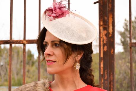 RED DRESS WITH TOUCHED