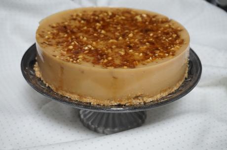 Tarta de turrón sin horno