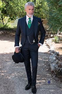 Traje de novio chaqué azul marino fil-a-fil pura lana corte italiano a medida slimfit Traje de novio chaqué azul marino fil-a-fil pura lana corte italiano a medida slimfit