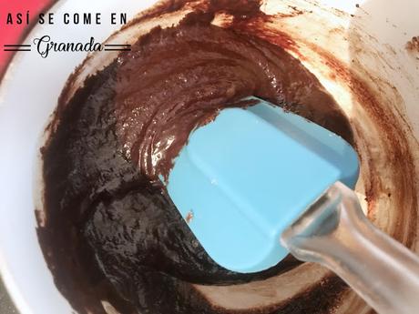 Tarta de merengue y chocolate sin gluten