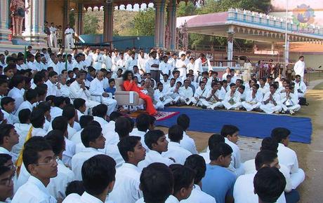 ¿POR QUÉ SE REÚNEN LOS DEPORTES ANUALES? ¿POR QUÉ SE REÚNEN LOS DEPORTES ANUALES?