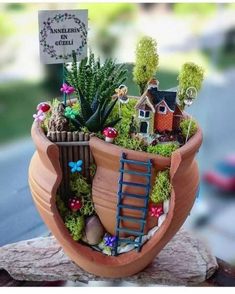 Cómo hacer mini jardines reutilizando macetas rotas
