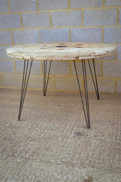 Ideas para Mesa hecha con Bobina de cable de Madera Ideas para Mesa hecha con Bobina de cable de Madera