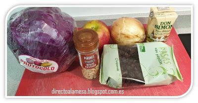 Lombarda con manzana, pasas y piñones