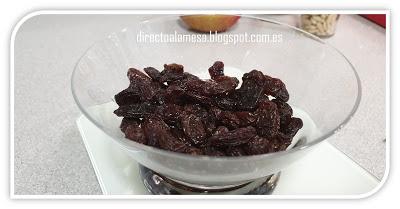 Lombarda con manzana, pasas y piñones