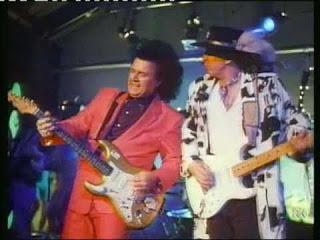 Stevie Ray Vaughan & Dick Dale - Pipeline (1987) Stevie Ray Vaughan & Dick Dale - Pipeline (1987)