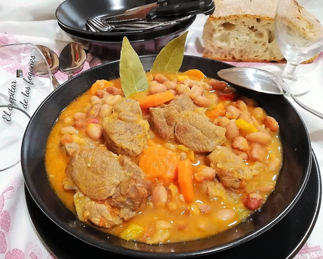 ALUBIAS PINTAS ESTOFADAS CON JARRETE Y HORTALIZAS