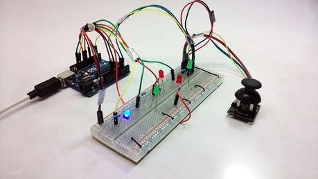 Intermedio 13: Módulo Joysctick KY-023 - Encender LEDs Según Ángulo Intermedio 13: Módulo Joysctick KY-023 - Encender LEDs Según Ángulo