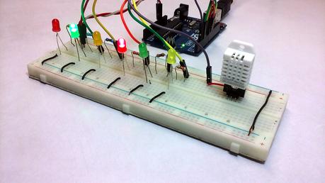 Intermedio 09: Medidor de Humedad y Temperatura - Sensor DHT11 Intermedio 09: Medidor de Humedad y Temperatura - Sensor DHT11