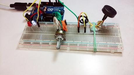 ARDUINO UNO Intermedio 08: Potenciómetro, Buzzer y Leds ARDUINO UNO Intermedio 08: Potenciómetro, Buzzer y Leds
