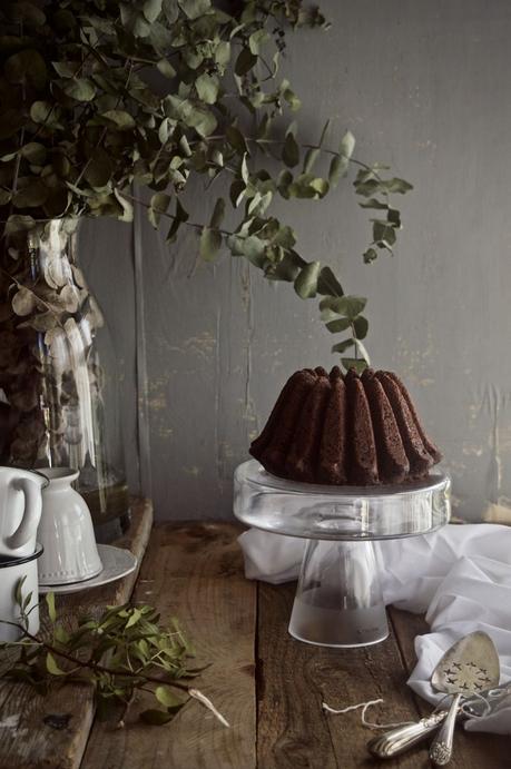 Chocolate Mayonnaise Bundt Cake #BundtBakers {con solo 5 ingredientes}