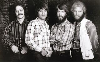Creedende Clearwater Revival - My baby left me (1970)