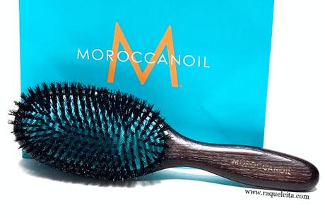 melena-mas-suave-y-bonita-gracias-a-los-cepillos-de-moroccanoil moroccanoil-cepillo-clasico-jabali