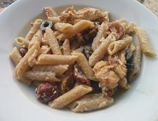 ENSALADA DE PASTA INTEGRAL Y PAVO