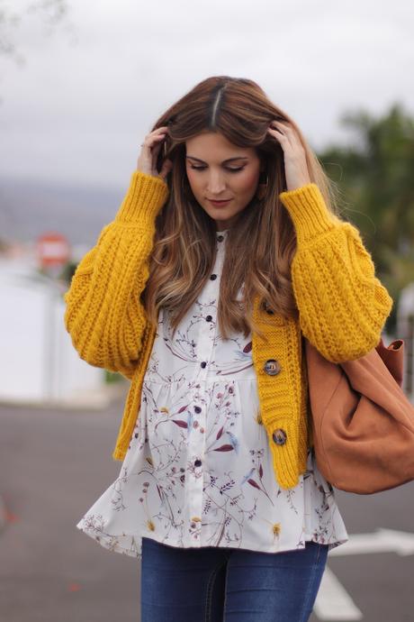 Mustard tricot