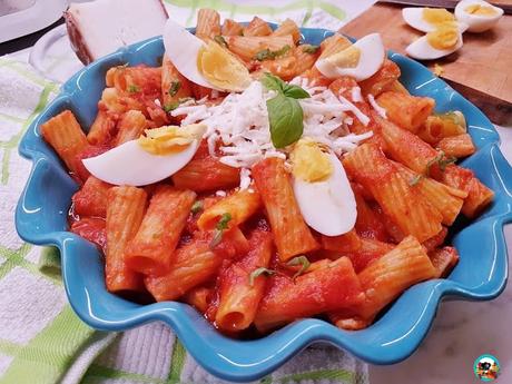 Macarrones con champiñones y atún