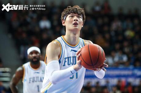 盘一盘如今的CBA“大牌”球星开什么车 盘一盘如今的CBA“大牌”球星开什么车