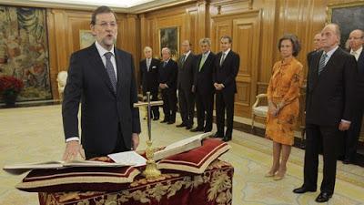 Pedro Sánchez promete un “Gobierno plural que hablará con varias voces, pero que emitirá el mismo mensaje” y arrecia la Coalición del Apocalipsis de la oposición.