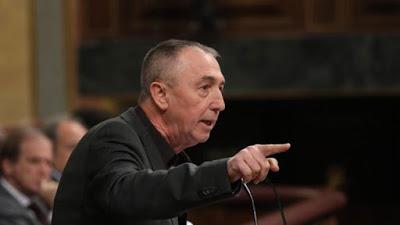 Pedro Sánchez promete un “Gobierno plural que hablará con varias voces, pero que emitirá el mismo mensaje” y arrecia la Coalición del Apocalipsis de la oposición.