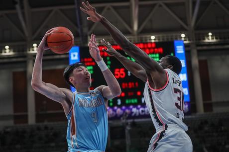 王者官网首页-
 周琦在新疆的三分胜利赢得了内讧。。