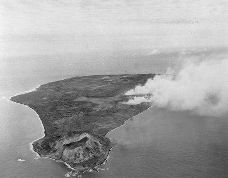 II GUERRA MUNDIAL. CARRERA A TOKIO (III): IWO JIMA