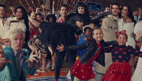 Jonas Brothers presenta su nuevo single, ‘What a Man Gotta Do’ Jonas Brothers presenta su nuevo single, ‘What a Man Gotta Do’