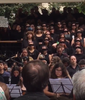 Con un “Requiem por Chile” rinden tributo en Valparaiso a las víctimas de la violencia de Estado