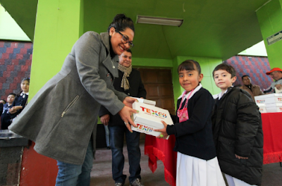 ENTREGAN CALZADO A 52 MIL NIÑOS DE ESCUELAS PÚBLICAS DE PREESCOLAR, PRIMARIA Y SECUNDARIA EN TEXCOCO