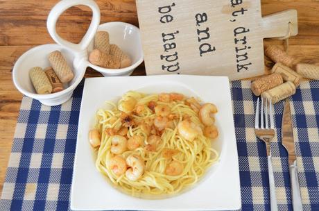 como hacer espaguetis con gambas al ajillo, espaguetis con gambas al ajillo, receta espaguetis con gambas al ajillo, receta spaghetti con gambas al ajillo, spaghetti con gambas al ajillo, las delicias de mayte,