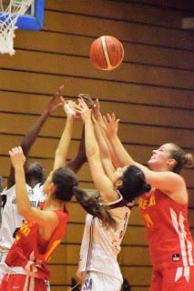 Galería de clics del Segle XXI-Bàsquet Femení Sant Adrià (Liga Femenina 2)