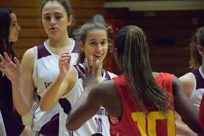 Galería de clics del Segle XXI-Bàsquet Femení Sant Adrià (Liga Femenina 2)