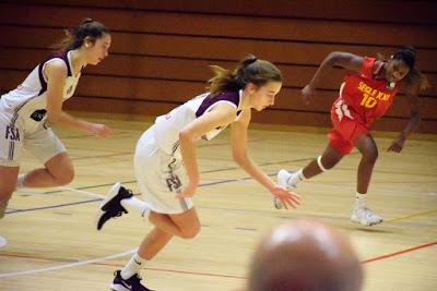 Galería de clics del Segle XXI-Bàsquet Femení Sant Adrià (Liga Femenina 2)