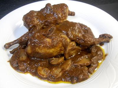 Codornices a la cazadora Codornices a la cazadora