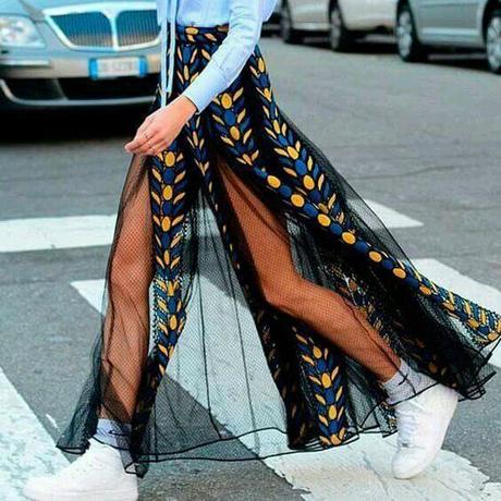 Falda Larga De Flores Con Tenis