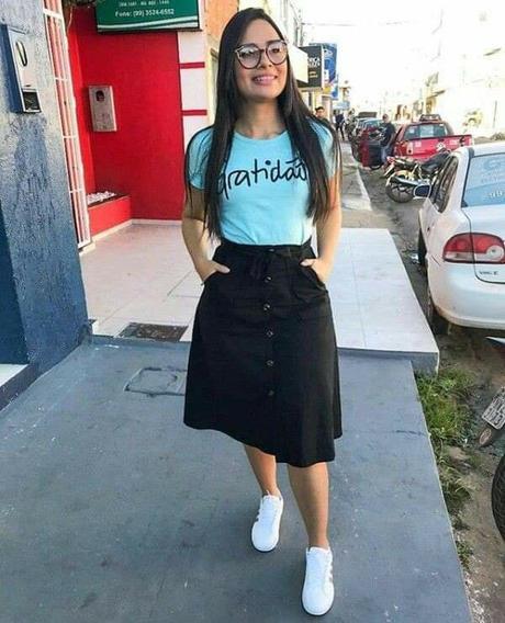Falda Larga De Flores Con Tenis