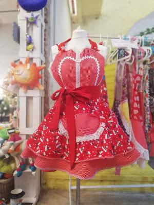 MOCHILAS DE TELA Y DELANTALES