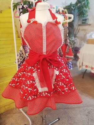 MOCHILAS DE TELA Y DELANTALES