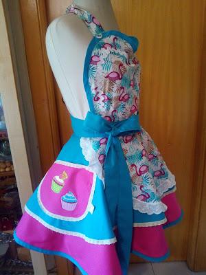 MOCHILAS DE TELA Y DELANTALES