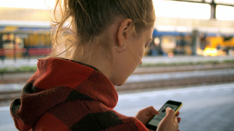 El móvil no está dañando la salud mental de los adolescentes