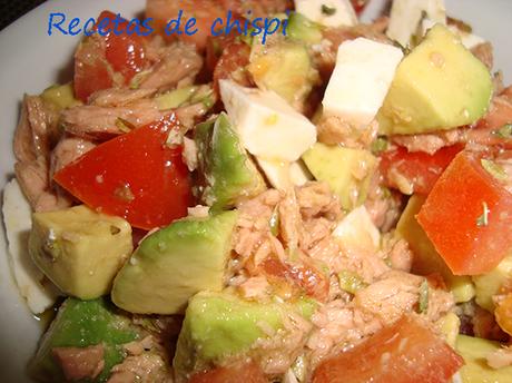 ENSALADA DE TOMATE Y AGUACATE